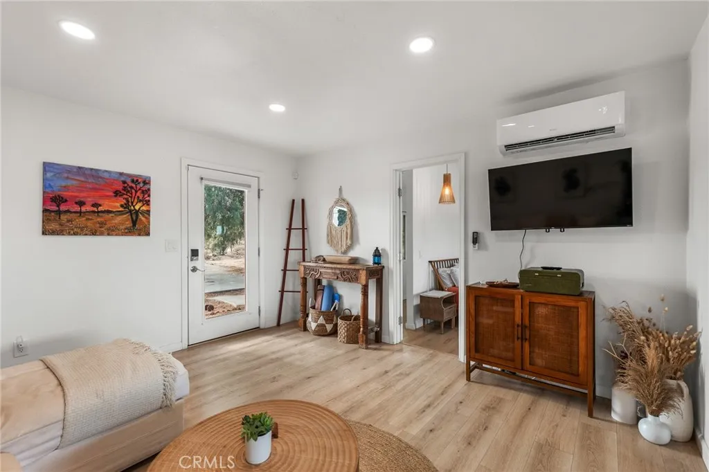 55500 Massachusets, Landers, CA, 92285