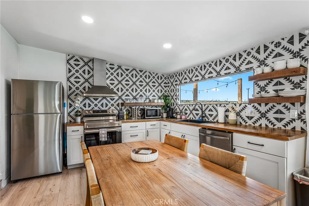 55500 Massachusets, Landers, CA, 92285