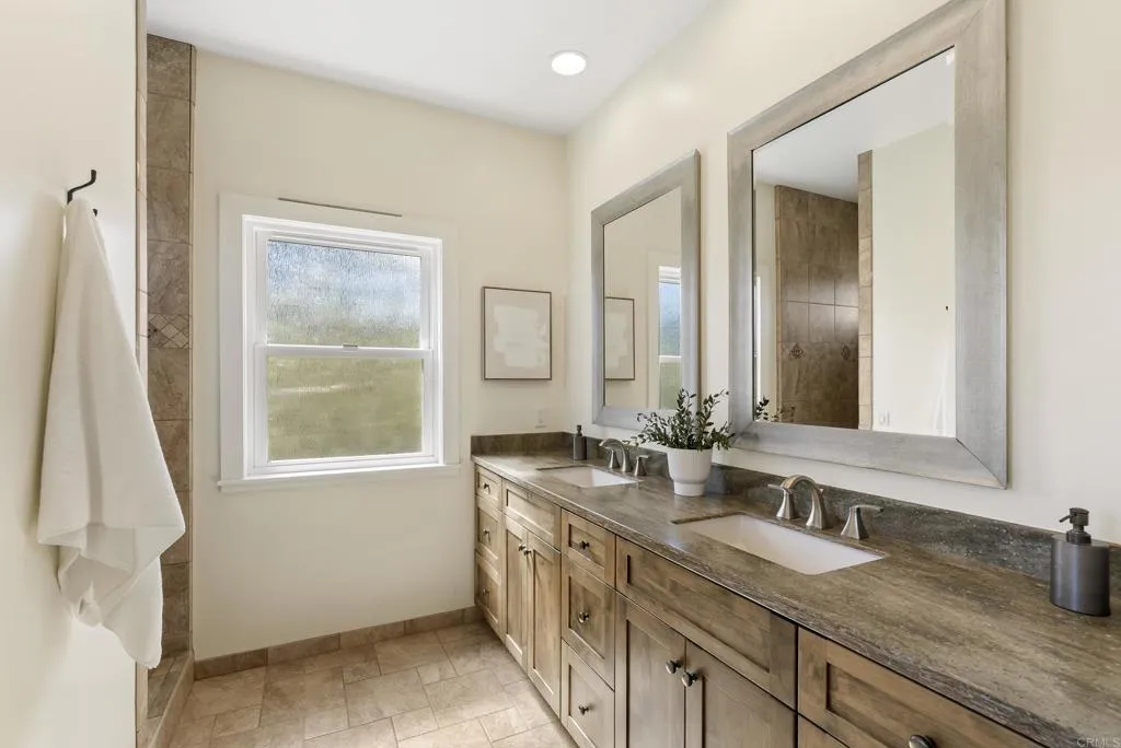 https://cdn.realtyfeed.com/cdn/127/306657734/04a00e31db6d5a696fcc92e1b8242211.webp