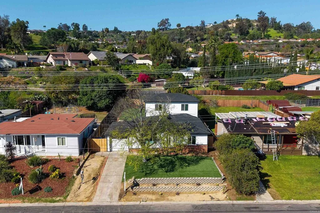 https://cdn.realtyfeed.com/cdn/127/306657750/48b2210c75b6143e037280373080e5d1.webp