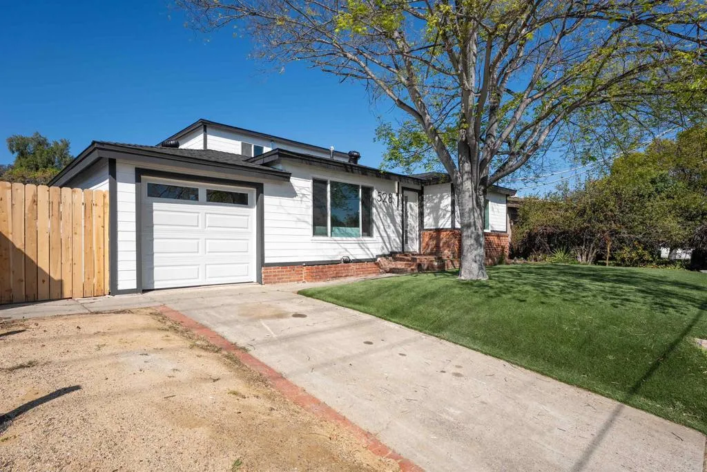 https://cdn.realtyfeed.com/cdn/127/306657750/72fd132d4f9172458e55c8fa37145616.webp
