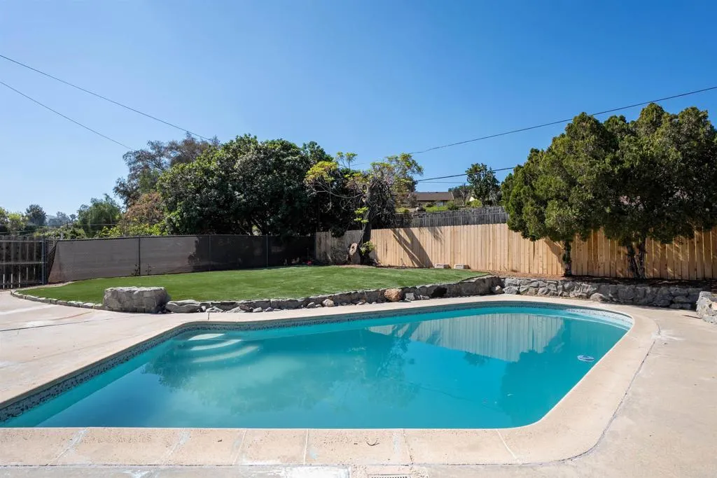 https://cdn.realtyfeed.com/cdn/127/306657750/adda58feda6689831036f54ba8d6b277.webp