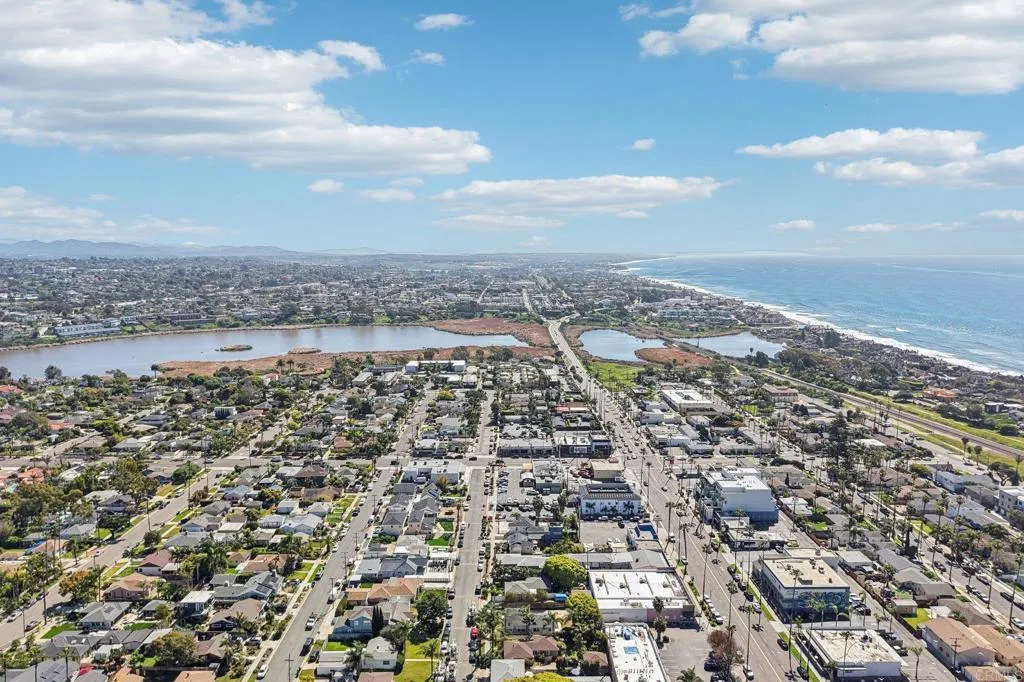 https://cdn.realtyfeed.com/cdn/127/306657774/723869256485a3a4fce20ec95fd4f24a.webp