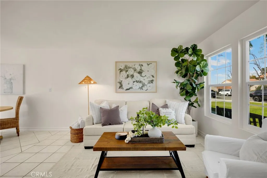 10542 Rose Street, Stanton, CA 90680 - Photo 4 of 34, Stanton, CA