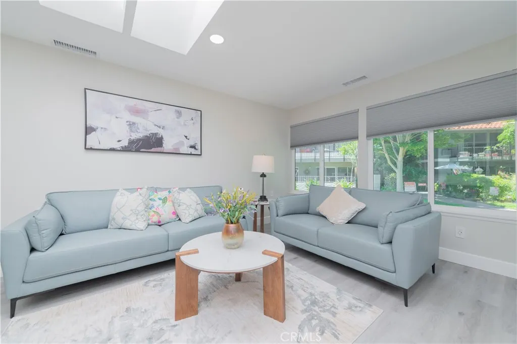 2206 Via Mariposa East Unit B, Laguna Woods, CA 92637 - Photo 5 of 26, Laguna Woods, CA