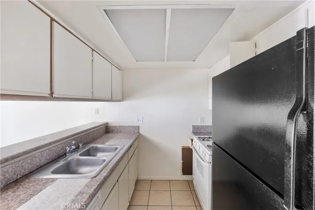 Los Angeles, CA 90007