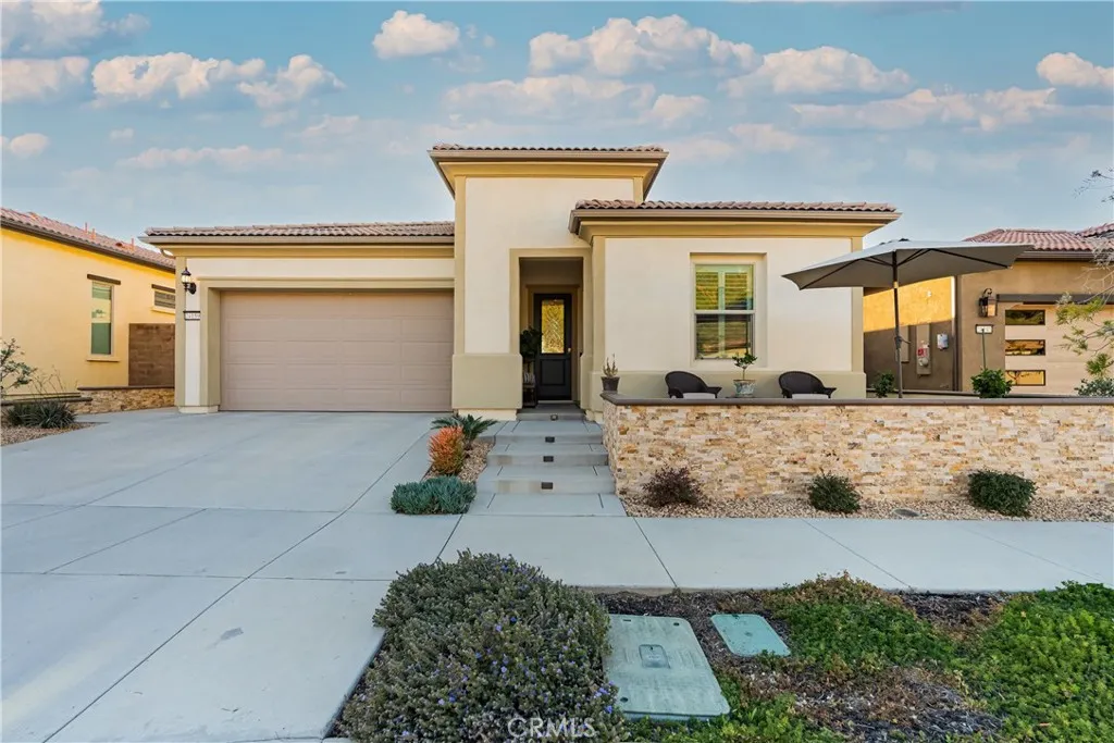 Corona, CA 92883