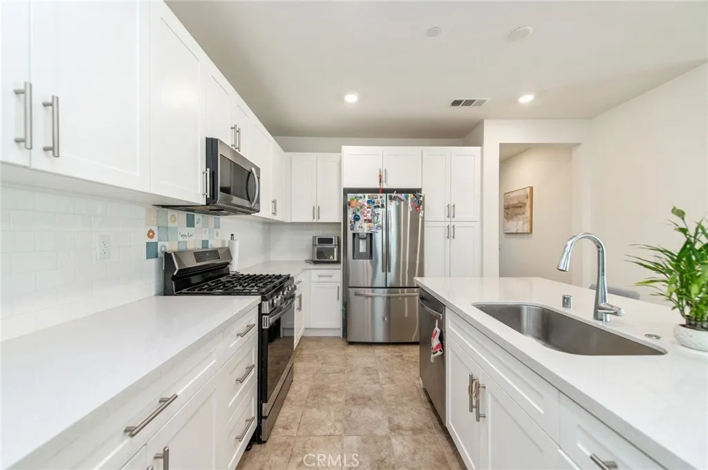3675 S Nexa Paseo, Ontario, CA 91761 - Photo 4 of 31, Ontario, CA