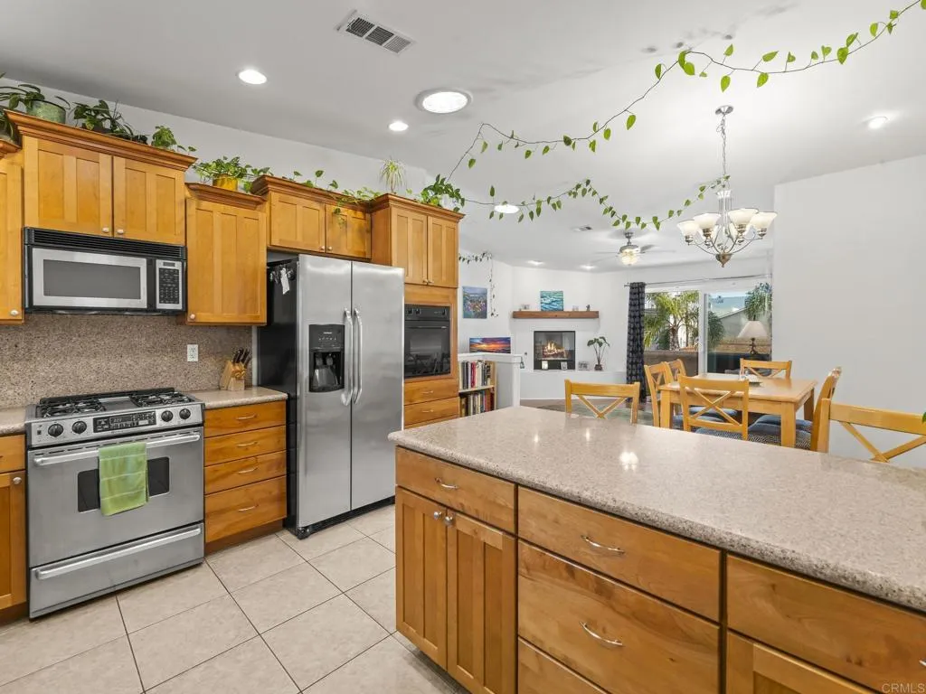 https://cdn.realtyfeed.com/cdn/127/306658133/f359119119412e266eed3cbaacfa4771.webp