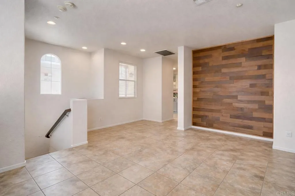 https://cdn.realtyfeed.com/cdn/127/306658135/9c971d2453c87e0889a7d353caa492fc.webp