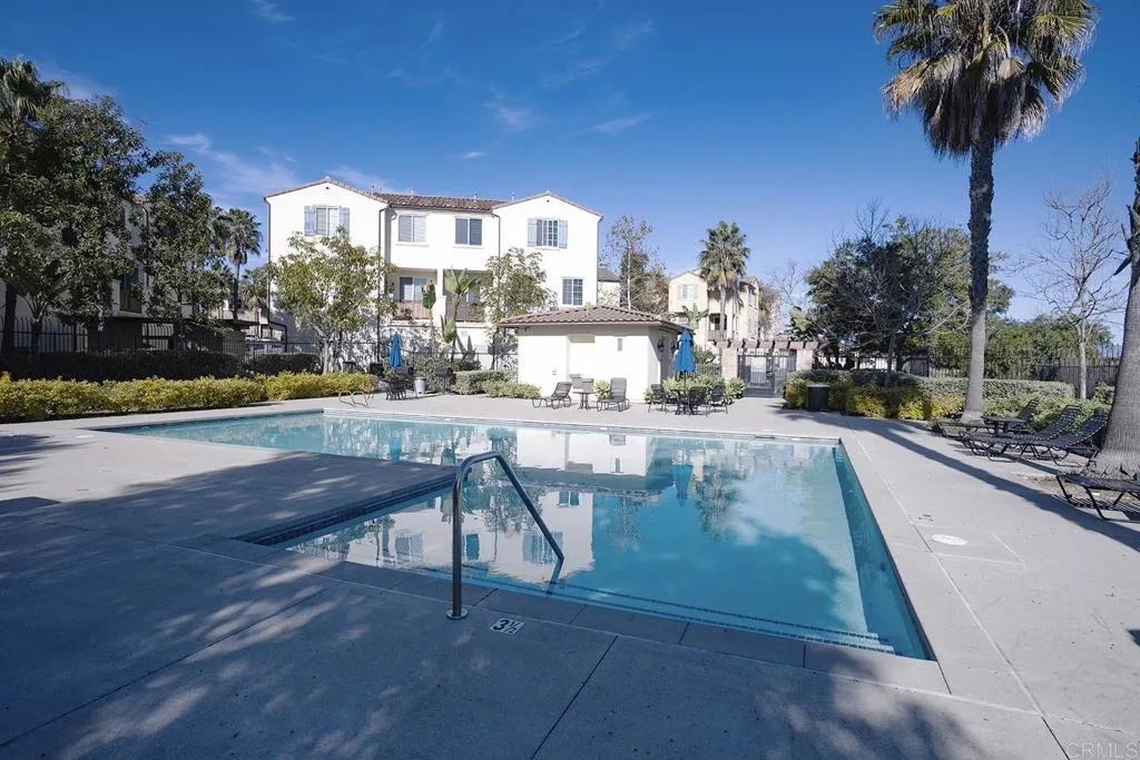 https://cdn.realtyfeed.com/cdn/127/306658139/0d759fde0138f5bdb1584a4a41377702.webp