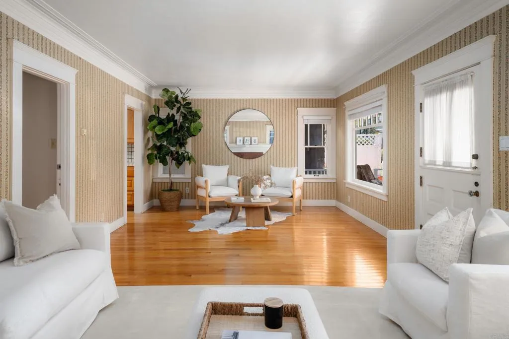https://cdn.realtyfeed.com/cdn/127/306658144/7afb6ea68e275aed7c0d29815dc5008f.webp