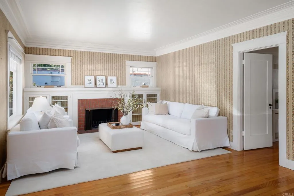 https://cdn.realtyfeed.com/cdn/127/306658144/f39016d048fa72e3d5a779e801a10844.webp
