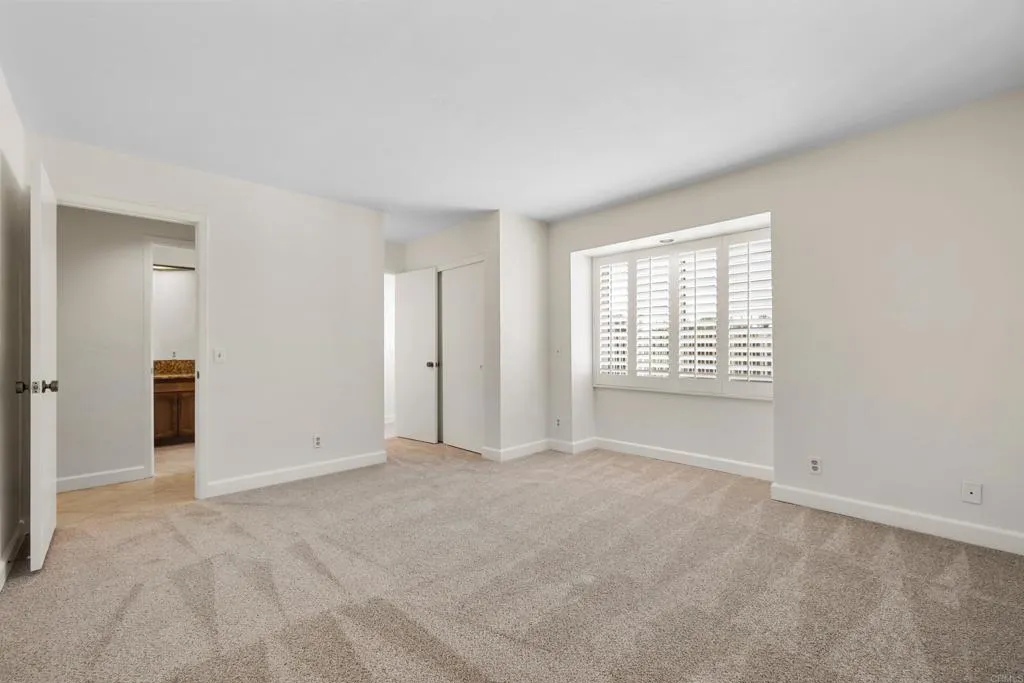 https://cdn.realtyfeed.com/cdn/127/306658166/2e6ccd13116df981ee90822ba4077ee7.webp