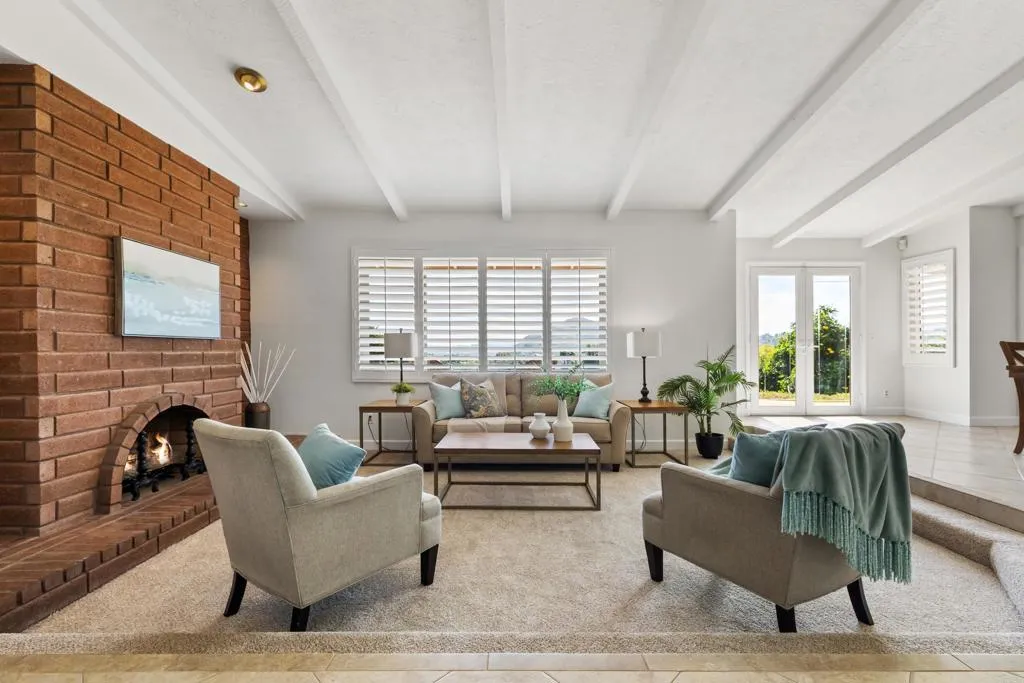 https://cdn.realtyfeed.com/cdn/127/306658166/80b7e0f56f7c2975884b19cca72e8a47.webp