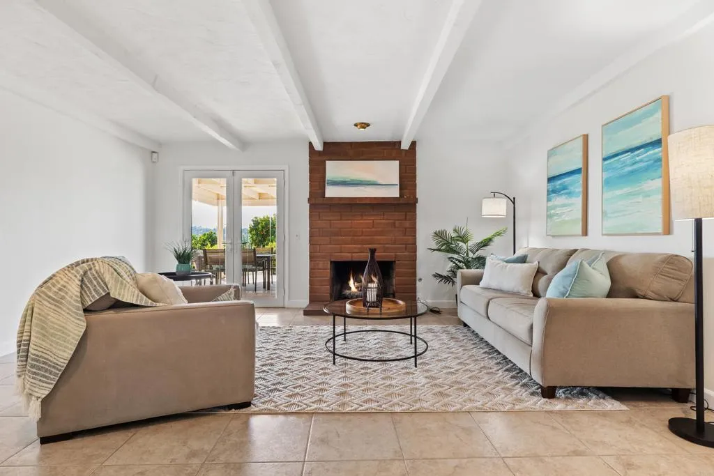 https://cdn.realtyfeed.com/cdn/127/306658166/be6dbf8c90a1c1fc194c4605d0b3f35b.webp