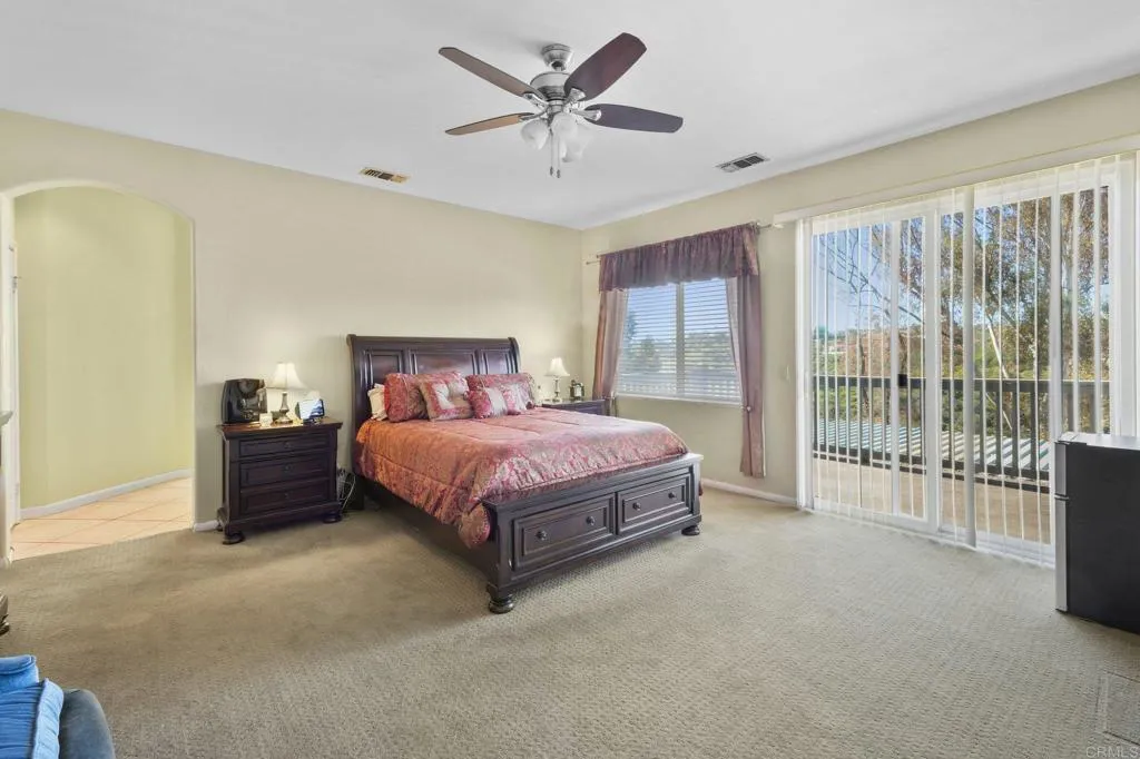 https://cdn.realtyfeed.com/cdn/127/306658178/c2160dec433c34c31b73435ddf48ac27.webp