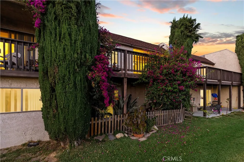 Granada Hills, CA 91344