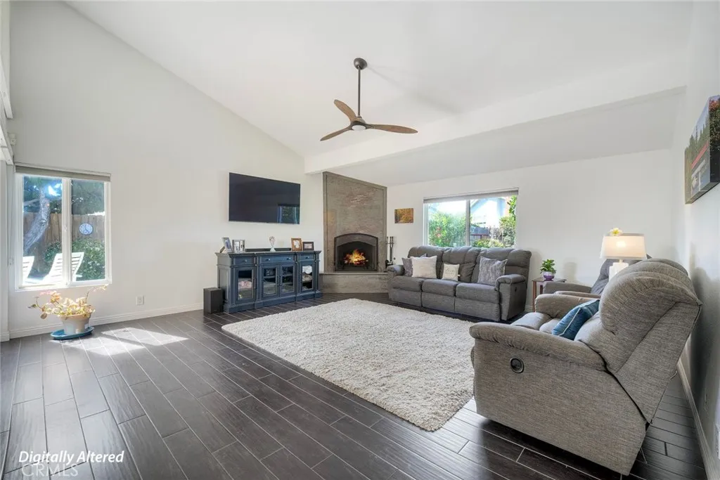 https://cdn.realtyfeed.com/cdn/127/306658242/9c088cd023a8a1ba8e6d589f2669f894.webp