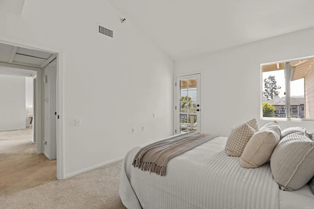 1560 Circa Del Lago UNIT D304, San Marcos, CA, 92078