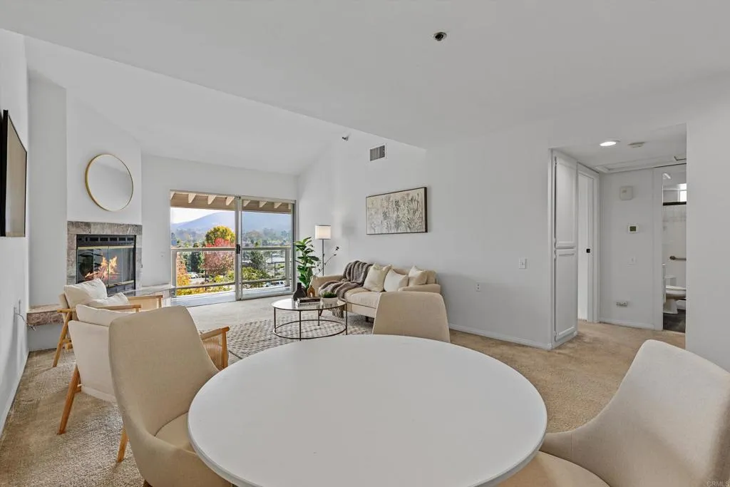 1560 Circa Del Lago UNIT D304, San Marcos, CA, 92078
