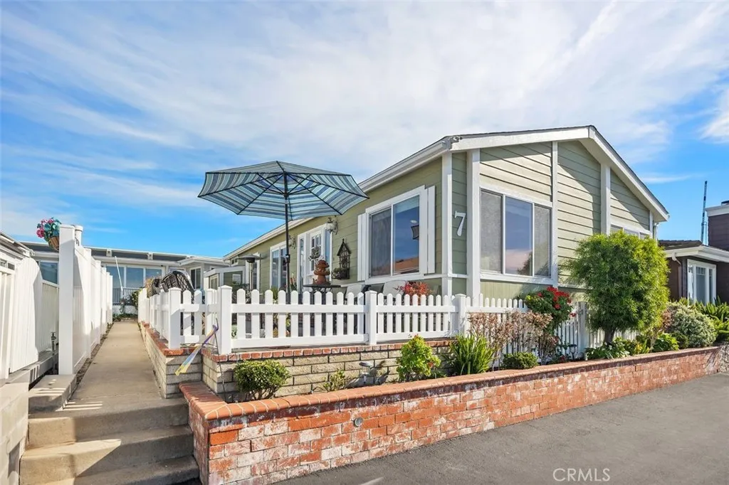 7 Saratoga, Newport Beach, CA 92660 - Photo 4 of 63, Newport Beach, CA