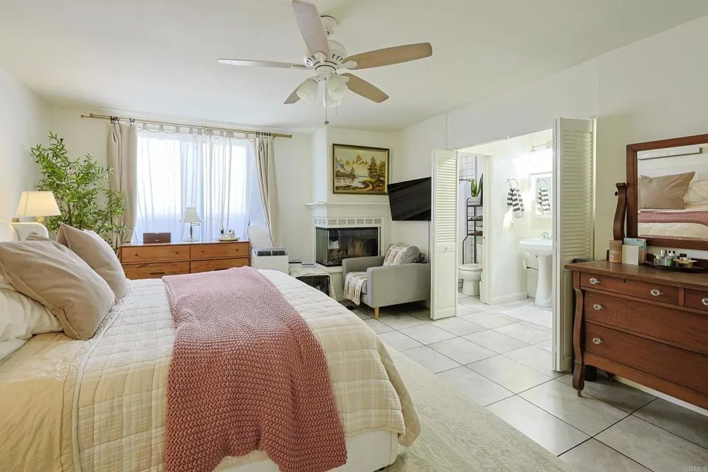 https://cdn.realtyfeed.com/cdn/127/306658296/662f2e9c3f2560449633b061dd9d6bf5.webp
