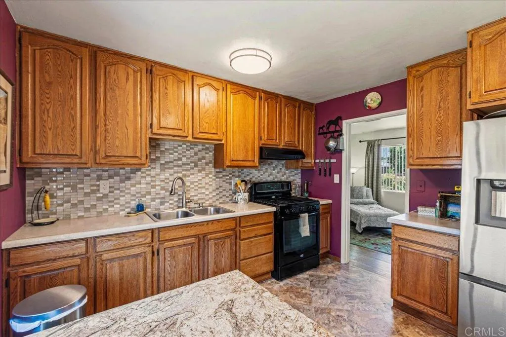 https://cdn.realtyfeed.com/cdn/127/306658343/9adfe3e825d5ceb21a6d96553378408f.webp