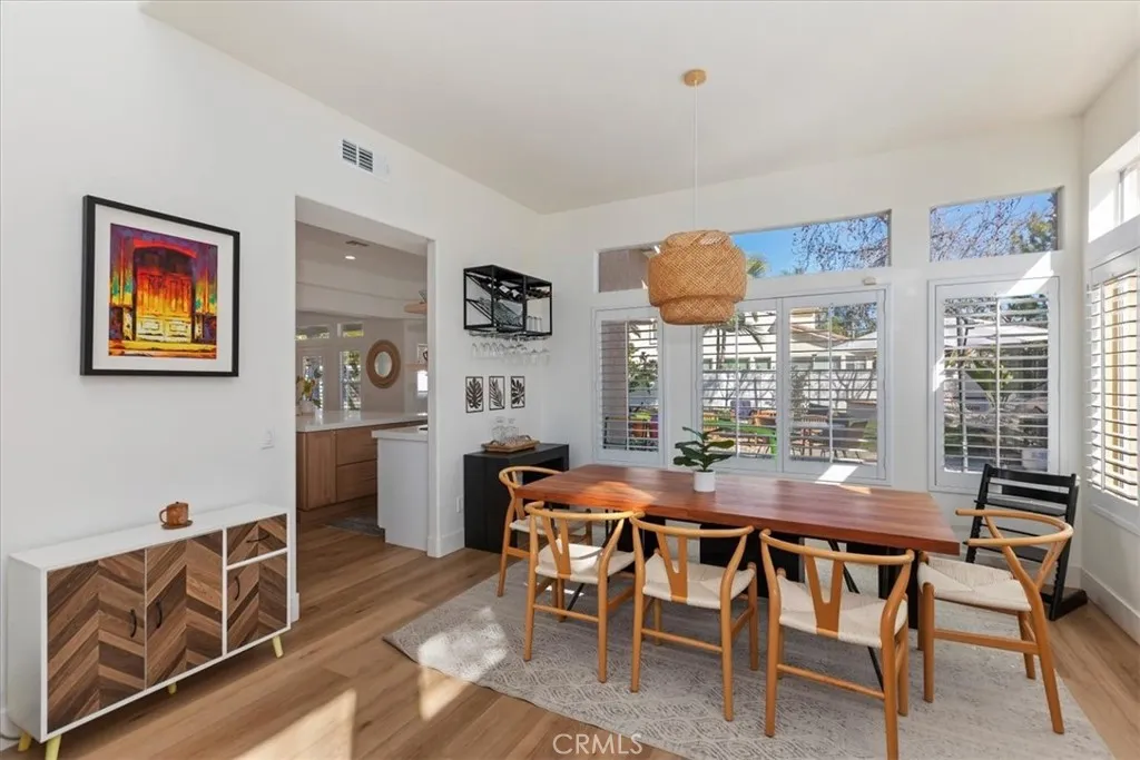 https://cdn.realtyfeed.com/cdn/127/306658488/bad0131232e68d41291e4d26861eb127.webp