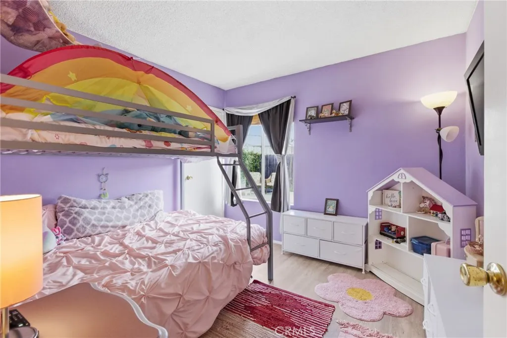 https://cdn.realtyfeed.com/cdn/127/306658492/8fef82a4bc3abcc22428608545fca0cc.webp