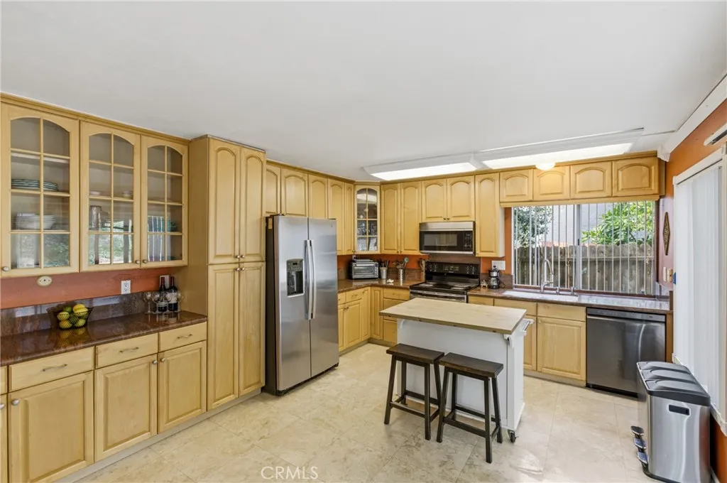 https://cdn.realtyfeed.com/cdn/127/306658492/a34a8ded6aa901f69d39facef5eccc62.webp