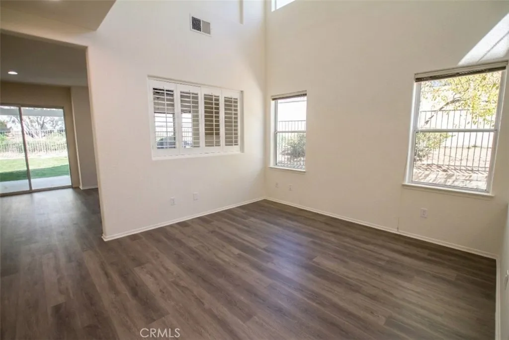 25713 Wordsworth, Stevenson Ranch, CA 91381 - Photo 4 of 25, Stevenson Ranch, CA
