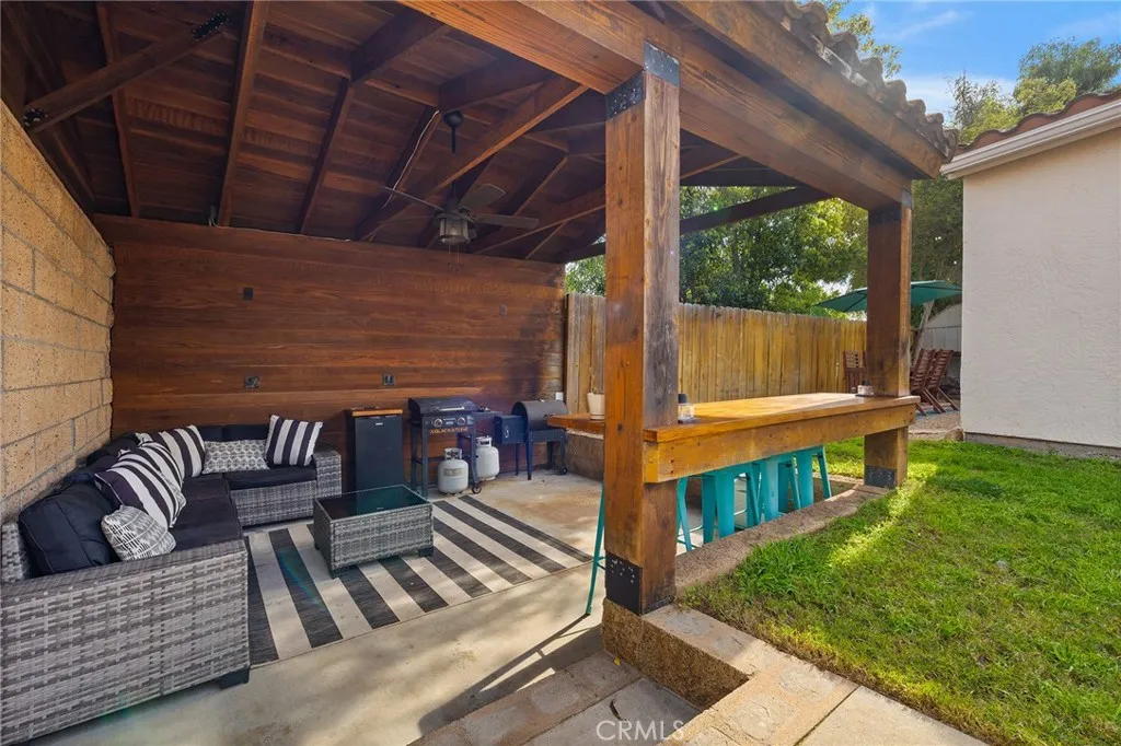 https://cdn.realtyfeed.com/cdn/127/306658512/b22b566b5f0404373057fc07039ad2b0.webp
