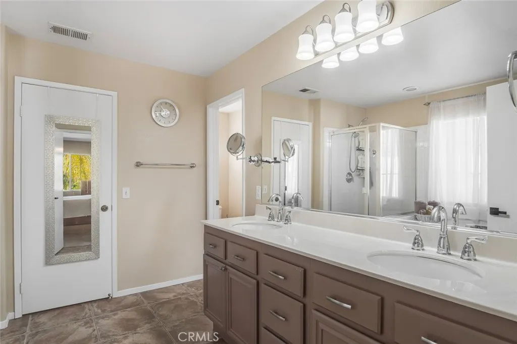https://cdn.realtyfeed.com/cdn/127/306658589/085780a208dc945f21afee6cb02f67c9.webp