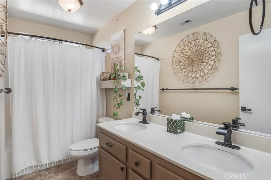 https://cdn.realtyfeed.com/cdn/127/306658589/38624efcdd80f1bb62fcf9ea7898782b.webp