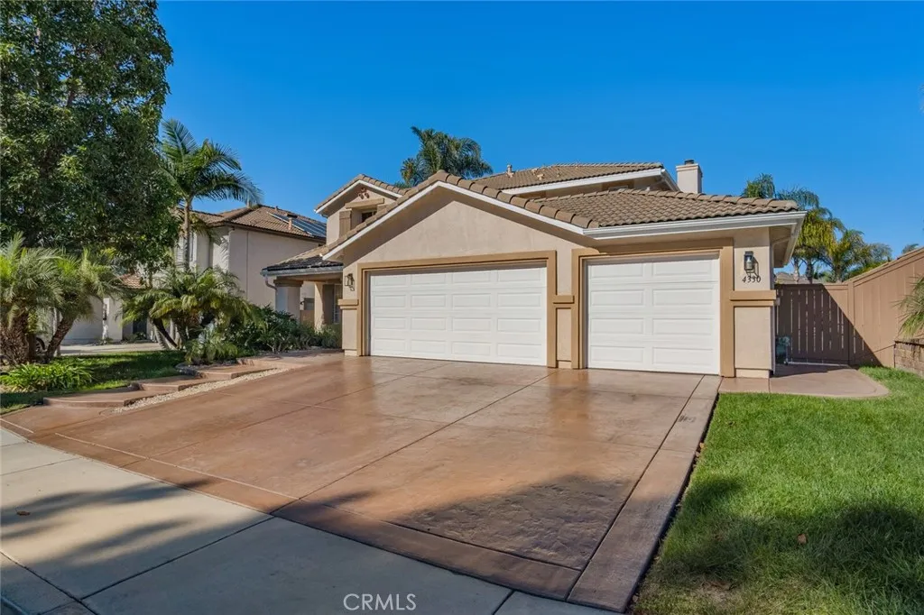 https://cdn.realtyfeed.com/cdn/127/306658589/55c6abf366f1d0c97671e5ad623f50c5.webp