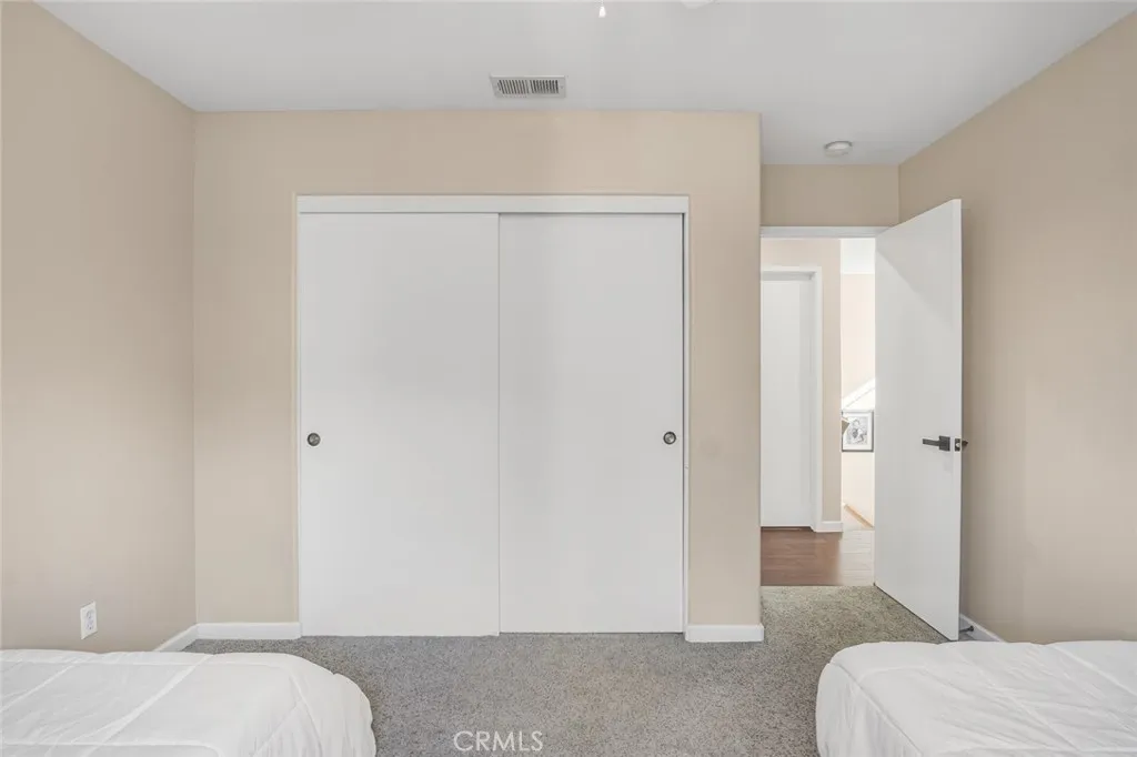 https://cdn.realtyfeed.com/cdn/127/306658589/79791647888ac0593afa9fb51d4c1e03.webp