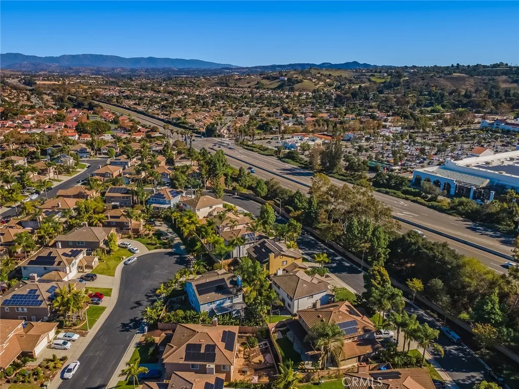 https://cdn.realtyfeed.com/cdn/127/306658589/d9ce7f6cec6a825b66a3f7c3410b4b60.webp