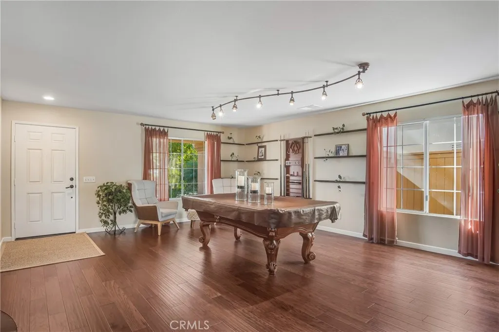 https://cdn.realtyfeed.com/cdn/127/306658589/df6579f67ba6de2cdcf87cd954a9d9c8.webp