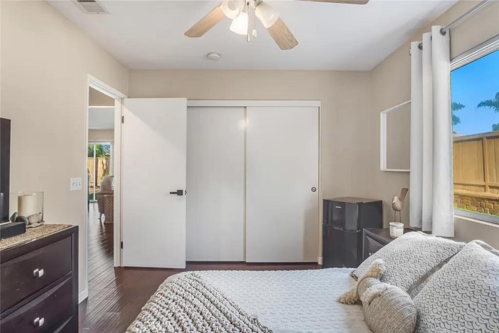 https://cdn.realtyfeed.com/cdn/127/306658589/fbe5d29fab07b0157c08e875952557cb.webp