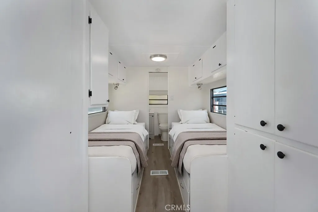 https://cdn.realtyfeed.com/cdn/127/306658707/d747126c6c638259c83435fec6aa890d.webp