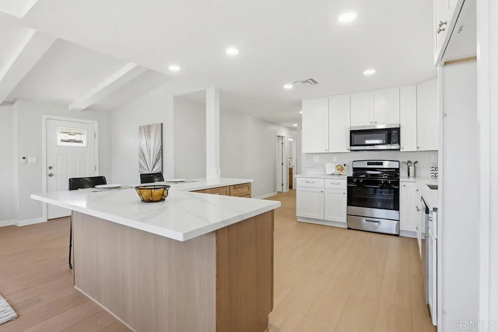 https://cdn.realtyfeed.com/cdn/127/306658858/47e2e978669022dd85e589630367bad7.webp
