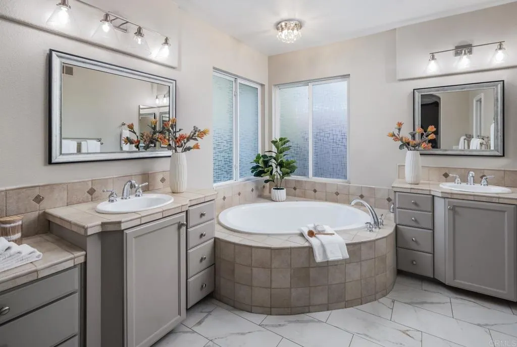 https://cdn.realtyfeed.com/cdn/127/306658862/3a0589d5bc85442adb7fe621b3f3c144.webp