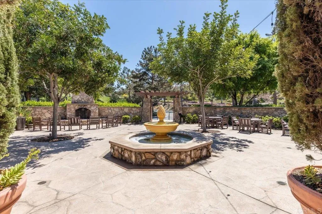 https://cdn.realtyfeed.com/cdn/127/306658862/7f9e1a0568385aa6c1bdd5772c77ecc1.webp