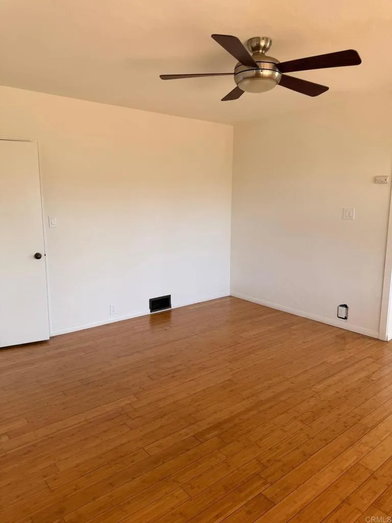 https://cdn.realtyfeed.com/cdn/127/306658863/cce36050cbc67cf90246ab656206df71.webp