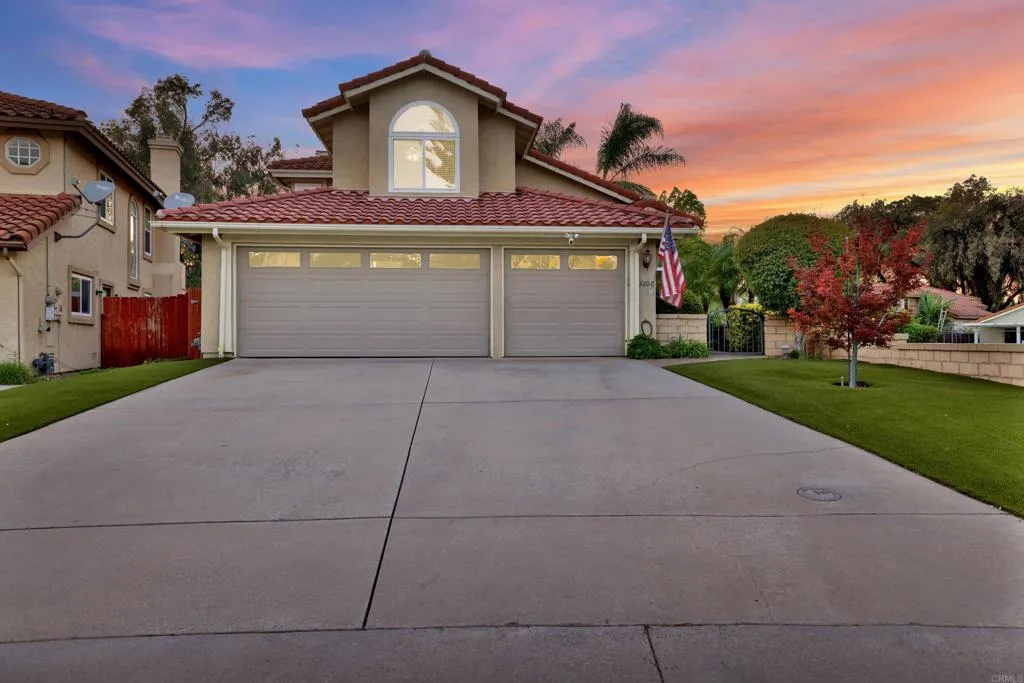 https://cdn.realtyfeed.com/cdn/127/306658867/30d4a6257da4244d7374225b538aaa6c.webp