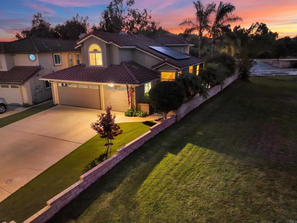 https://cdn.realtyfeed.com/cdn/127/306658867/a1bd312c671d357050ac35c3454123d6.webp