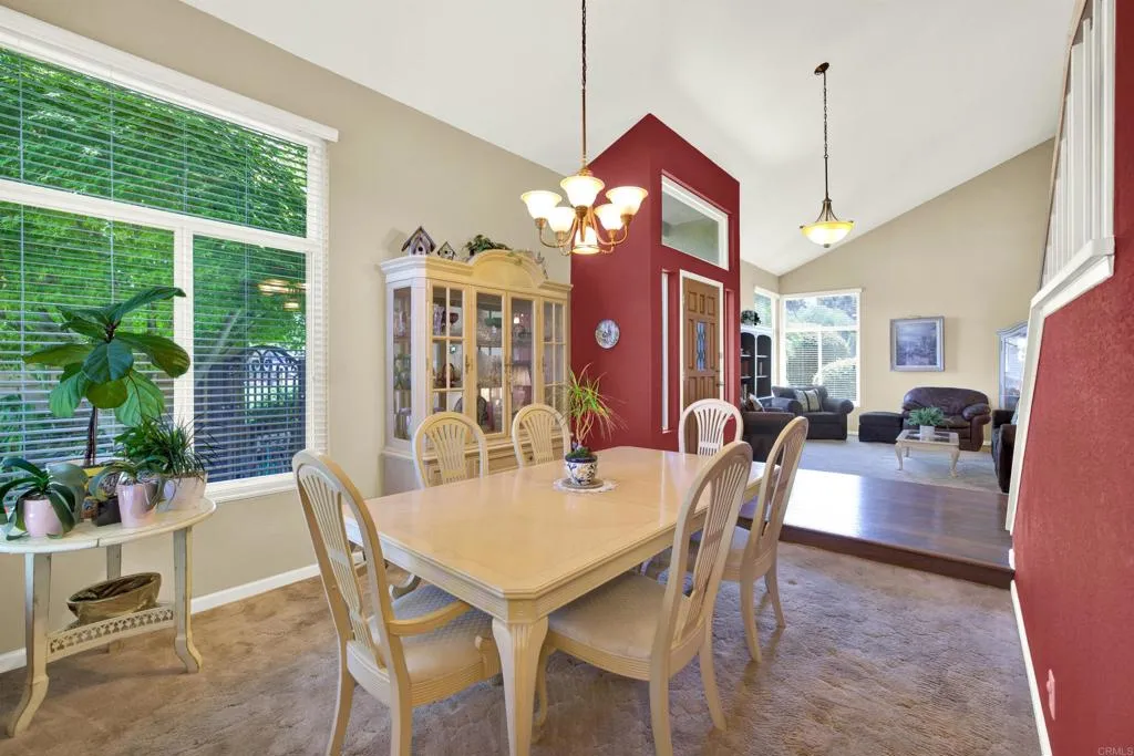 https://cdn.realtyfeed.com/cdn/127/306658867/d430ada07c4a0d75c47ea1b530b93771.webp