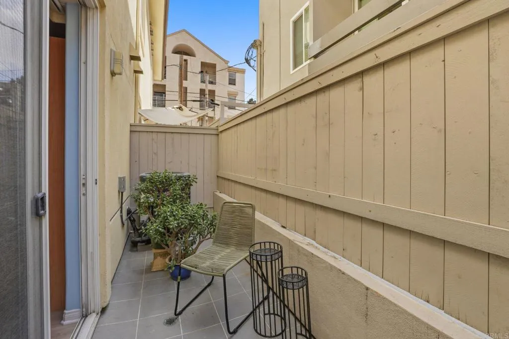 https://cdn.realtyfeed.com/cdn/127/306658869/fbb7a96442978edd5091829f6dd65b07.webp