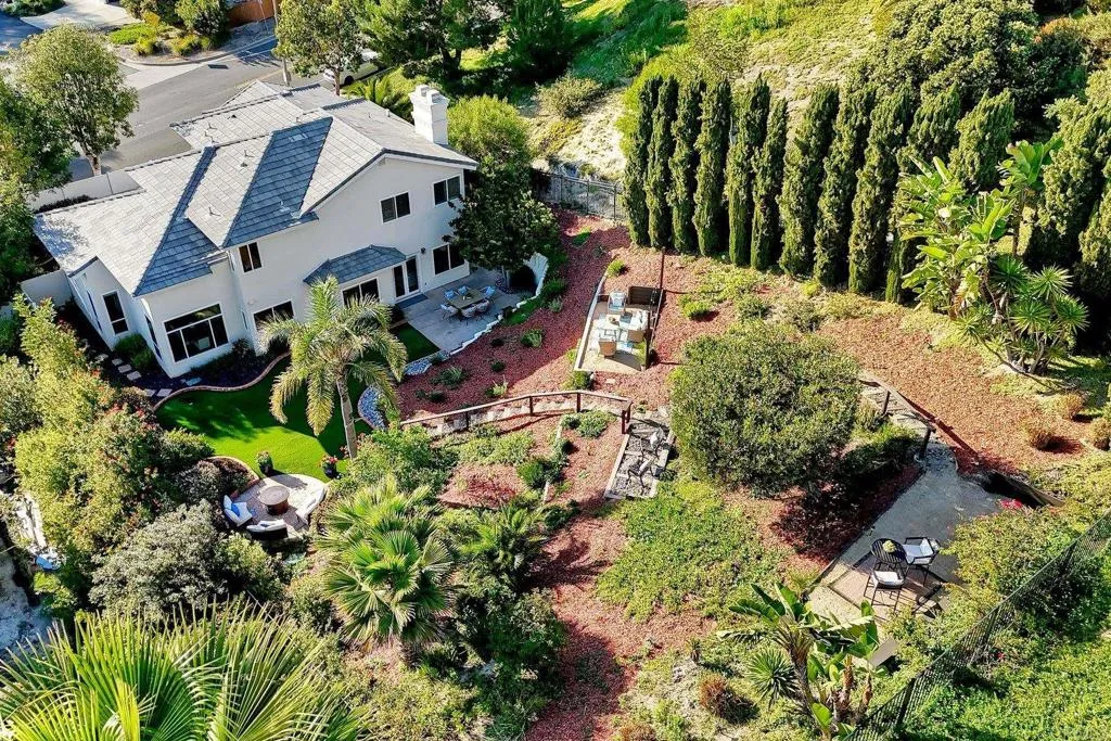 https://cdn.realtyfeed.com/cdn/127/306658872/6e397154d9c65843ccb0d880077adbab.webp
